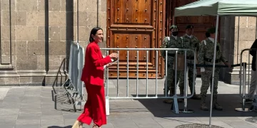 Arriban a Palacio Nacional empresarios para reunión con Claudia Sheinbaum