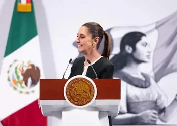 Las respuestas de Claudia no son suficiente