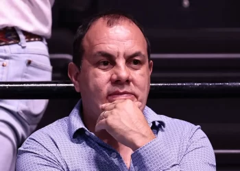Salen cientos de mujeres a protestar contra fuero de Cuauhtémoc Blanco