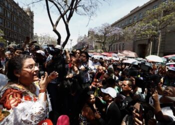 Ministras arrancan campañas para repetir en el cargo y ofrecen renovación del PJF