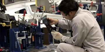 Sindicatos y empresas negocian la reducción de jornada laboral en CCT, señala AMPDT