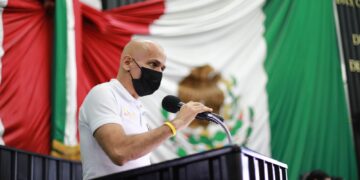 Hugo Alday impulsa reforma sobre planeación y transparencia en municipios de Quintana Roo