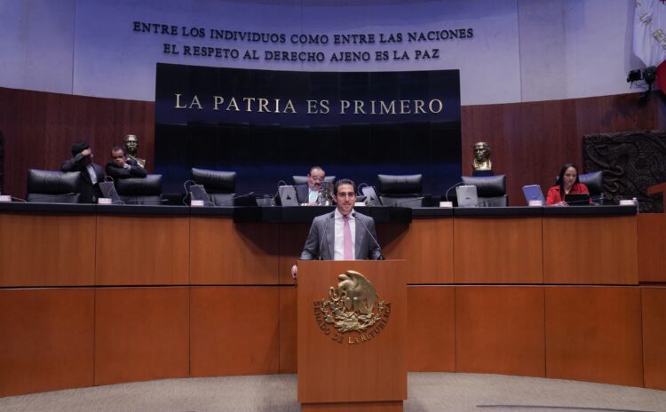 Inician Mara Lezama y Atenea Gómez la entrega 2025 del Programa Isleña de Corazón