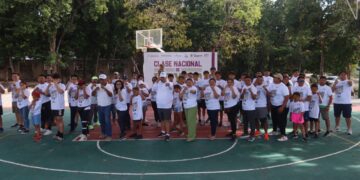 Gran éxito en Puerto Morelos en la clase nacional de boxeo 2025: “boxeando por la paz” en Zetina Gasca