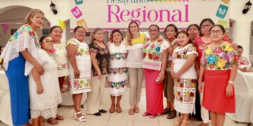 Celebran Desayuno Regional a beneficio de las Casas del Adulto Mayor en Isla Mujeres