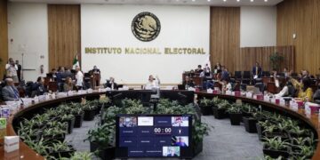 INE aprueba reformas internas para vigilar transparencia en partidos políticos