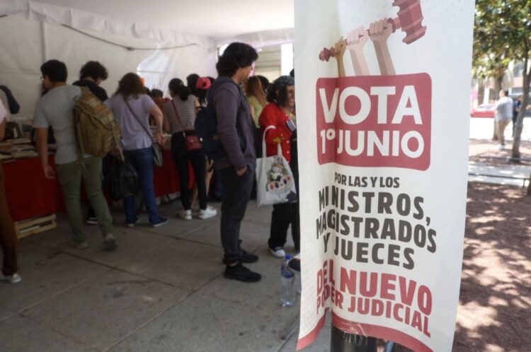 Claudia Sheinbaum llama a conocer e informarse sobre candidatos al Poder Judicial