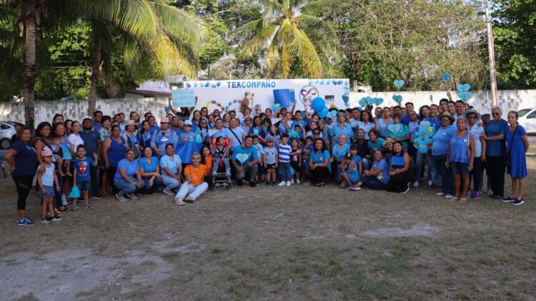 Nutrida participación en la caminata TEA-COMPAÑO en Puerto Morelos