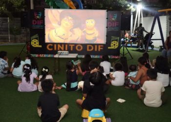 Promueven unión familiar a través del programa ‘Cinito DIF’ en Isla Mujeres