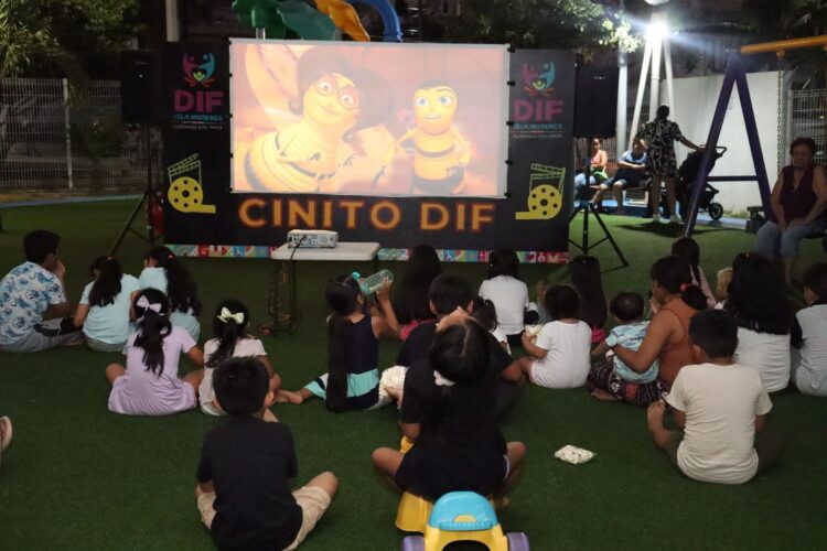 Promueven unión familiar a través del programa ‘Cinito DIF’ en Isla Mujeres