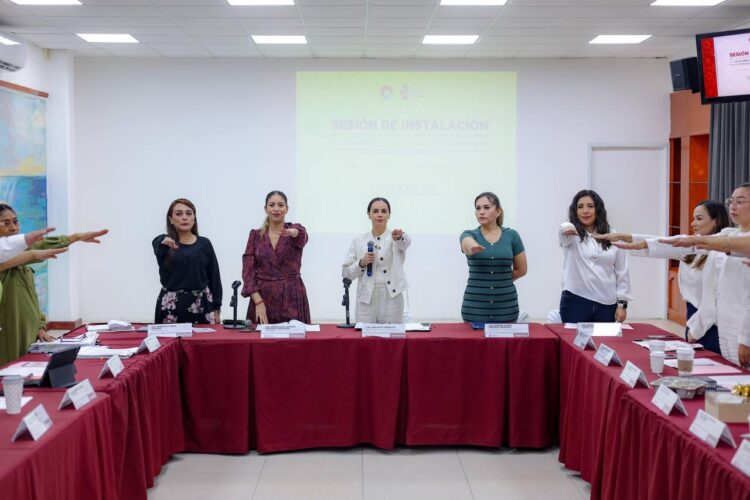 Ana Paty Peralta: Ninguna mujer se queda atrás ni fuera de las oportunidades