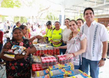 Impulsa gobierno de Isla Mujeres reciclaje con programa ‘Tiendita Ecológica’
