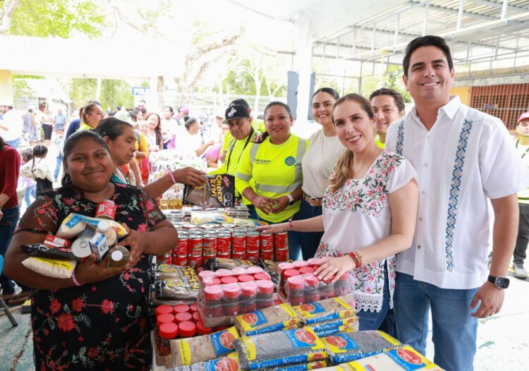 Impulsa gobierno de Isla Mujeres reciclaje con programa ‘Tiendita Ecológica’