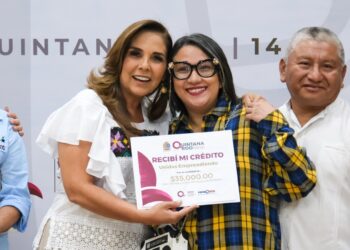 Mara Lezama entrega 20 créditos para crear micronegocios