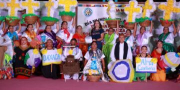 Con arte y tradición, familias de Isla Mujeres disfrutan del Festival Cultural