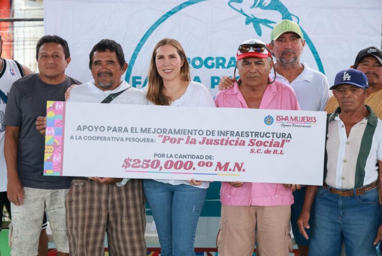 Encabeza Atenea Gómez segunda entrega del programa “Familia Pescadora 2025”