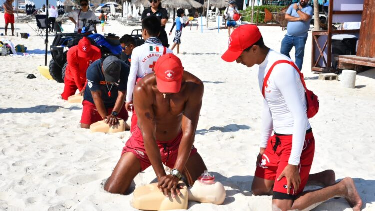 Refuerzan capacitación a elementos de Bomberos y de Protección Civil de Puerto Morelos