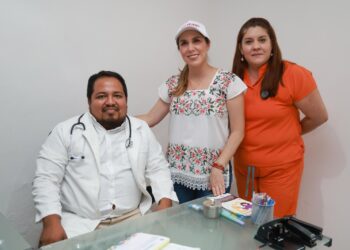 Fortalece Atenea Gómez atención médica en Francisco May con servicios gratuitos y cercanos a la comunidad