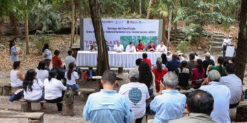 Entrega Conanp “Certificado de Área Destinada Voluntariamente a la Conservación Yum Kaax” al Ejido Puerto Morelos