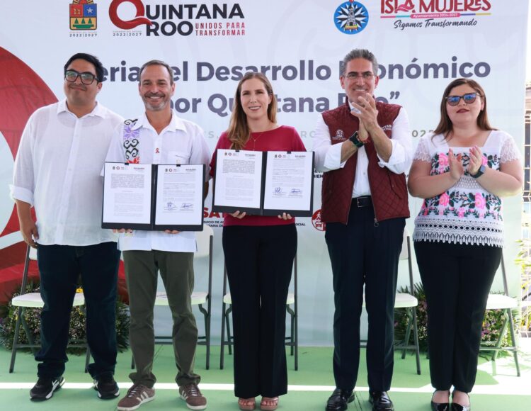 Impulsan en Isla Mujeres bienestar de familias isleñas con Feria de Desarrollo Económico por Quintana Roo