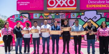 Impulsan gobierno de Estefanía Mercado y Oxxo orgullo playense con nueva imagen de ciudad