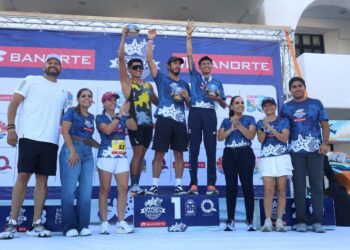 Celebran con éxito Medio Maratón Cancún 2025
