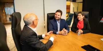 Impulsa Estefanía Mercado alianzas para diversificar la economía y fortalecer el turismo