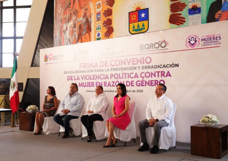 Firma histórica de convenio de los tres poderes y el IEQROO