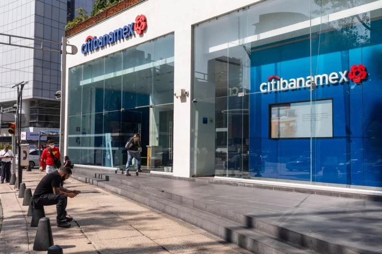 La IA dispara en México riesgo de fraudes financieros y robo de identidad