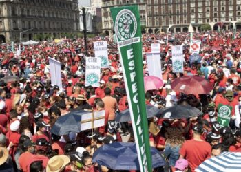 "Reducción de jornada laboral", una de las demandas sindicales para el 1° de mayo