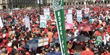 "Reducción de jornada laboral", una de las demandas sindicales para el 1° de mayo