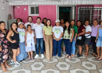 Realizan Karen Castrejón y Renán Sanchéz afiliaciones en Playa del Carmen al PVEM