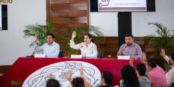Aprueba Cabildo de Playa del Carmen reubicación de paraderos y fortalece participacion ciudadana