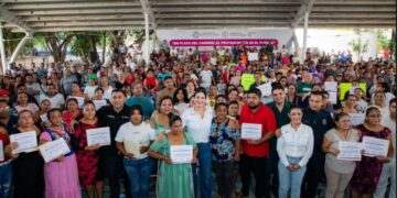 Estefanía Mercado juramenta 157 comités vecinales, ratificando que en Playa del Carmen gobierna el pueblo