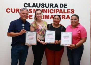 Continua Atenea Gómez impulsando el empoderamiento y emprendimiento femenino