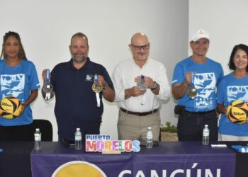 Puerto Morelos, sede del "Tercer Festival Internacional Libre y Máster de Beach Volleyball"