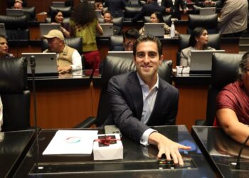 Gino Segura propone  incluir Cozumel en estímulos fiscales de la frontera sur