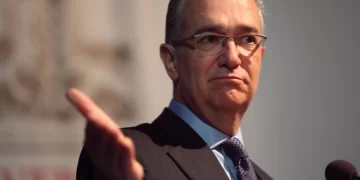 Desecha Suprema Corte maniobra de Salinas Pliego para evadir deuda fiscal millonaria