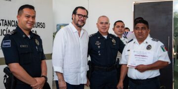 Fortalece Estefanía Mercado la atención turística con una policía más profesional, con rostro humano y bilingüe