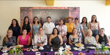 Se reúne Renán Sánchez con mujeres empresarias en Chetumal