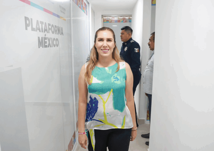 Constata  Atenea Gómez avances del nuevo Centro de Control y Comando C2 de Costa Mujeres