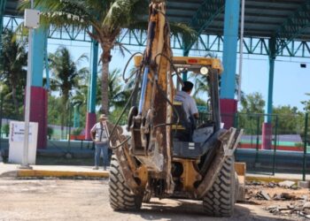 Impulsa Gobierno de Isla Mujeres a transformación urbana en la colonia Cañotal con obras de movilidad y seguridad vial