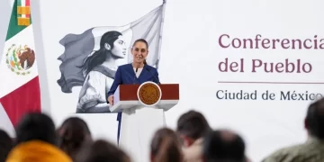 Claudia Sheinbaum rechaza revisión de estudiantes que solicitan visa para EU