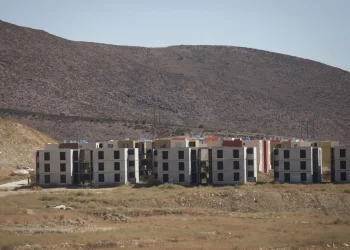 Gobierno prepara estrategia para recuperar 600 mil viviendas abandonadas