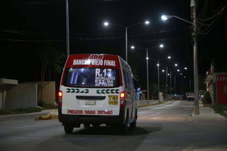 Transforma Atenea Gómez la vida de familias en Ciudad Mujeres con la nueva carretera de Rancho Viejo