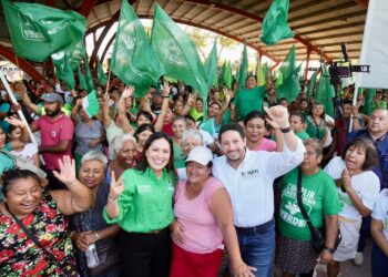 Inician Karen Castrejón y Renán Sánchez proceso de afiliación al Partido Verde en Quintana Roo