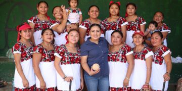 Marineras de Puerto y Diablillas de Hondzonot son ejemplo en la lucha contra el machismo: Blanca Merari