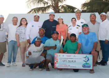 Exitosa ceremonia de premiación del XX Torneo Internacional de Pesca en Isla Mujeres