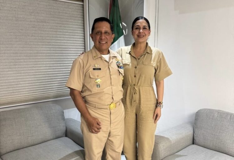 Fortalece Estefanía Mercado coordinación con Marina para limpieza de sargazo