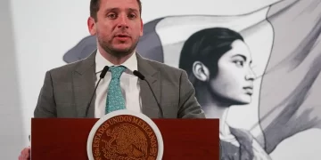 Gobierno Federal realiza compra urgente de 85 millones de medicamentos